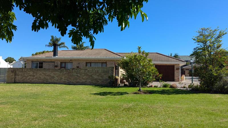 3 Bedroom Property for Sale in Denver Park Western Cape